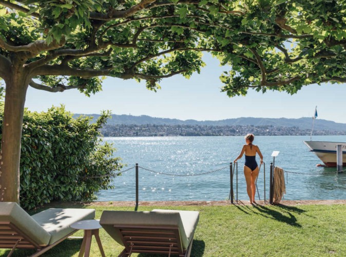 092_Sonne_Kuesnacht_Schoene Aussichten Touristik_Seewiese